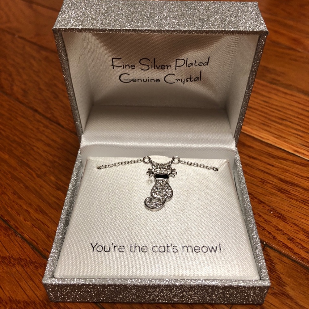Beautiful cat necklace 💎✨
